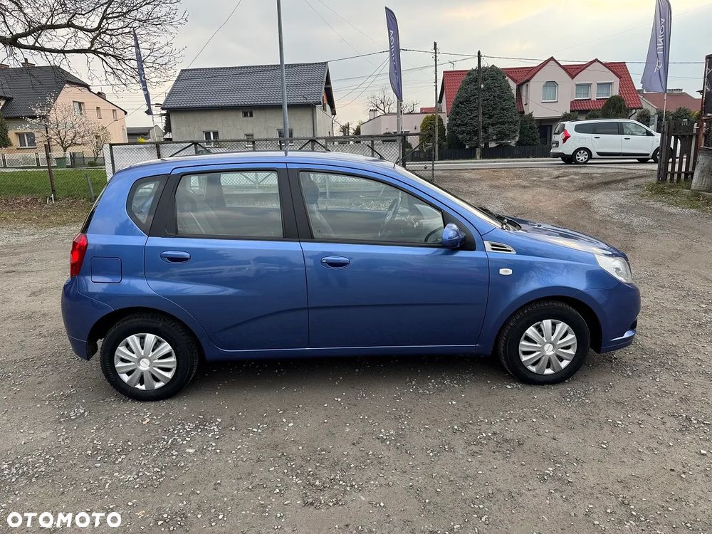 Chevrolet Aveo - 14
