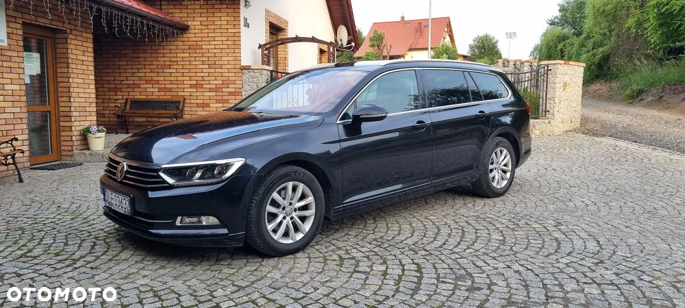 Volkswagen Passat - 12