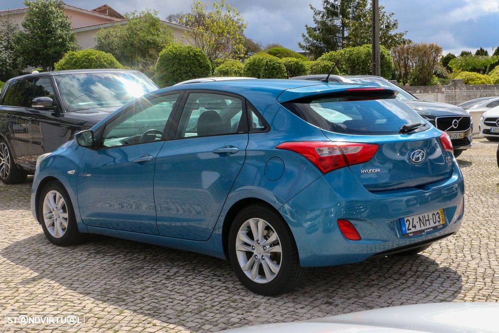 Hyundai i30 1.6 CRDI Blue Comfort - 10