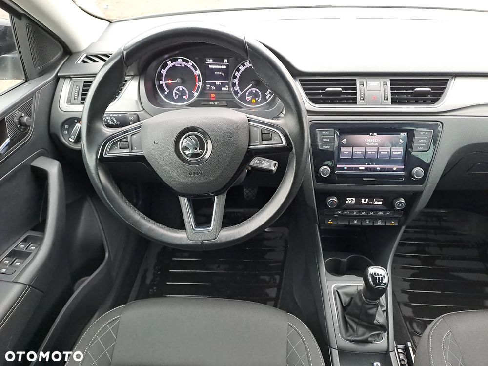 Skoda RAPID Spb 1.0 TSI Style - 12