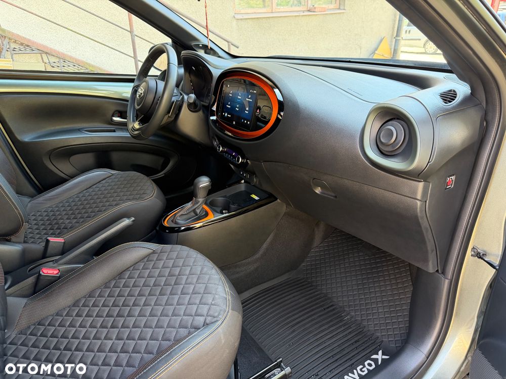 Toyota Aygo X 1.0 VVT-i JBL CVT - 5