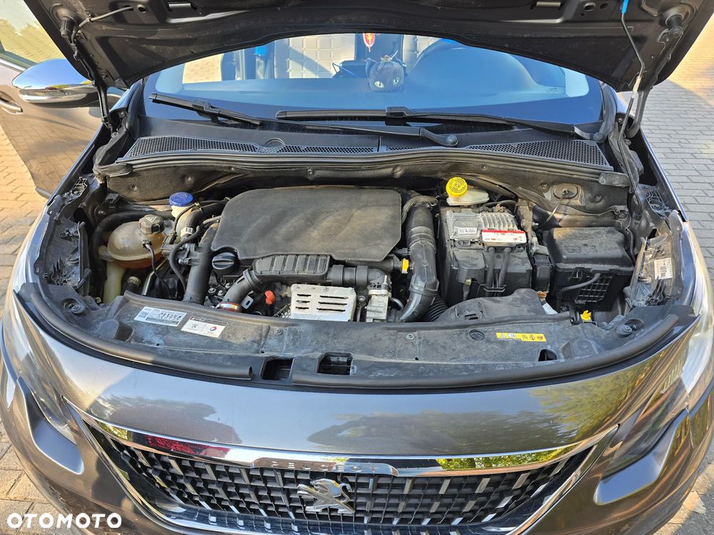 Peugeot 2008 1.2 PureTech Active S&S EAT8 - 4