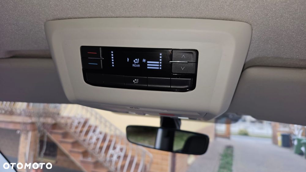 Volkswagen Transporter Kombi L1H1 - 14