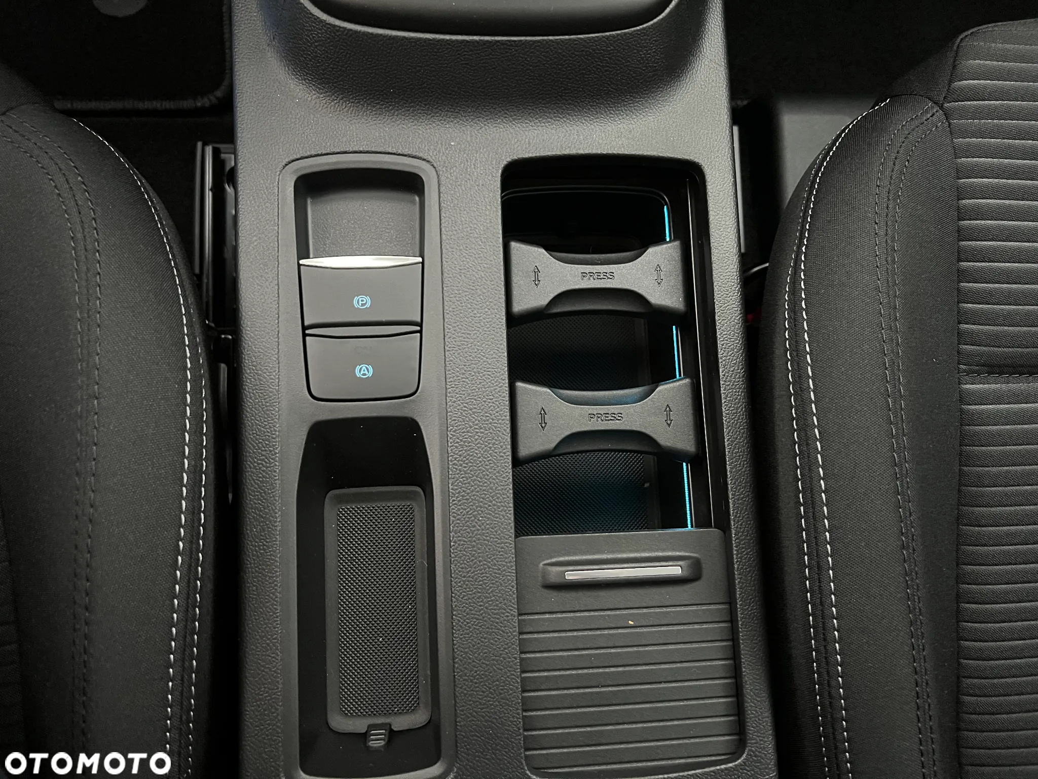 Ford Focus 1.0 EcoBoost Titanium - 32