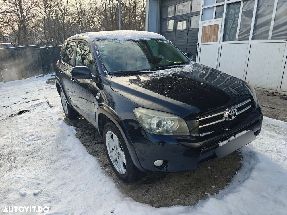 Toyota RAV4 2.2 D-CAT AWD Luxury - 2