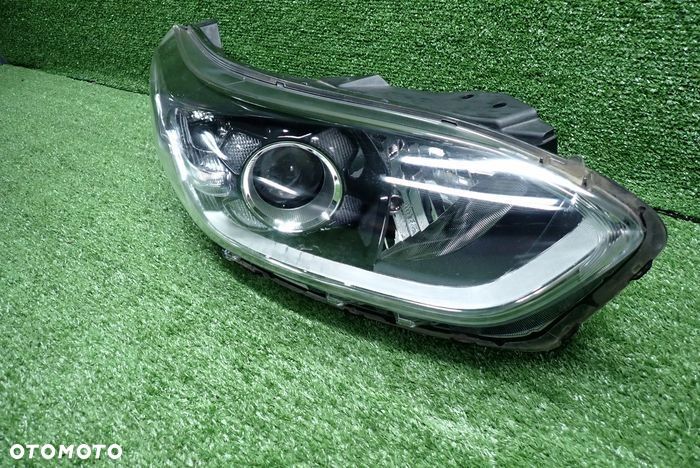 KIA CEED III 18- reflektor prawy lampa prawa spalony led - 2