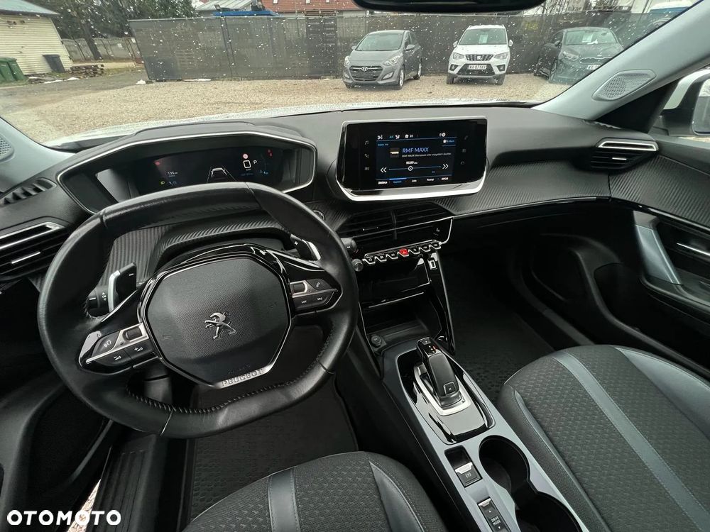 Peugeot 2008 1.5 BlueHDi Allure S&S EAT8 - 31