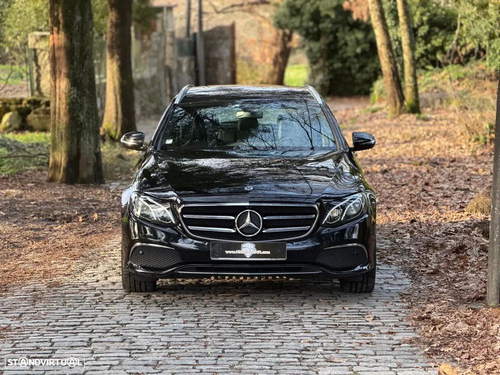 Mercedes-Benz E 300 de AMG Line - 4