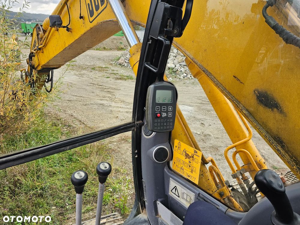JCB JS 130 - 7