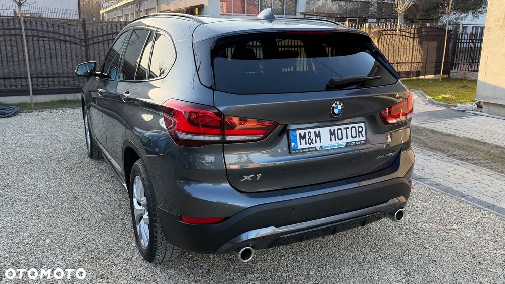 BMW X1 sDrive18d Sport Line - 8