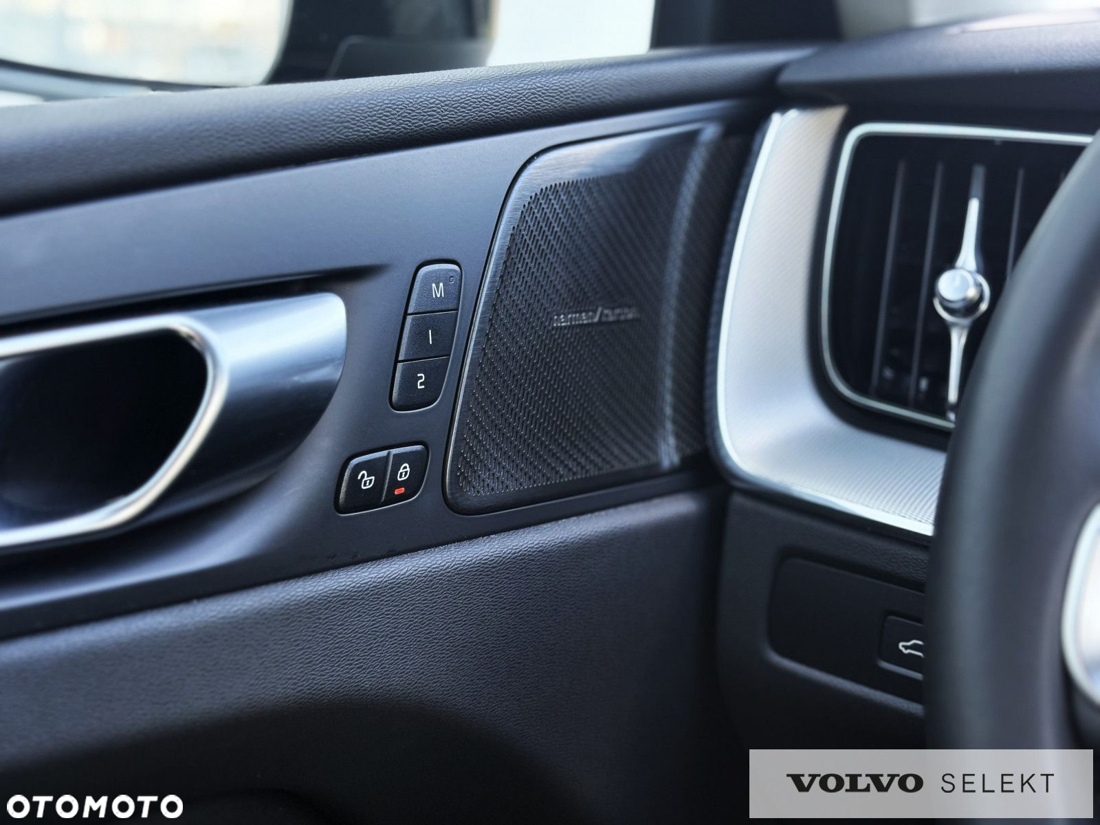 Volvo XC 60 - 22