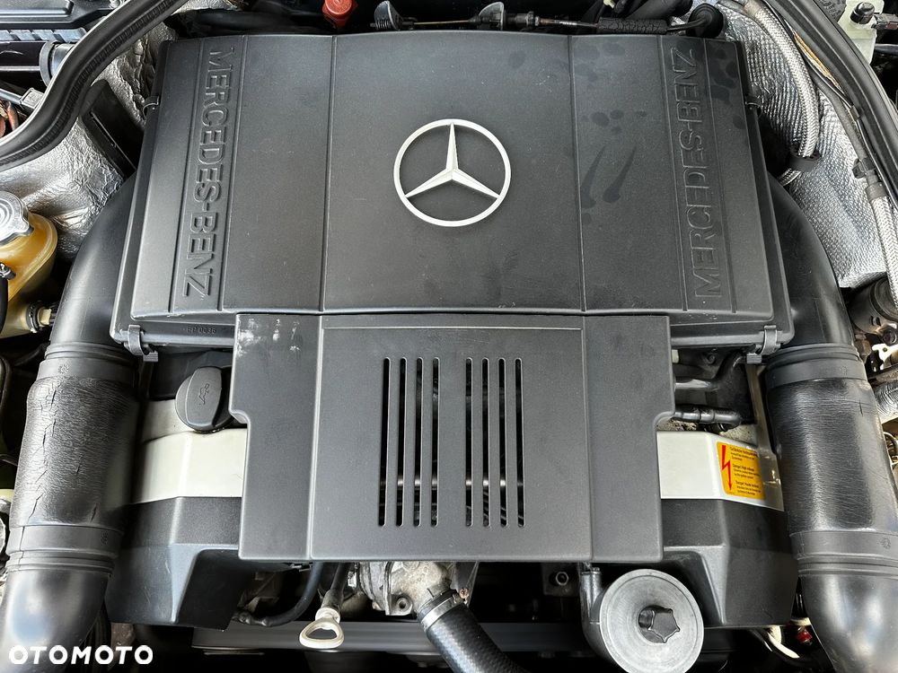 Mercedes-Benz Klasa E - 23