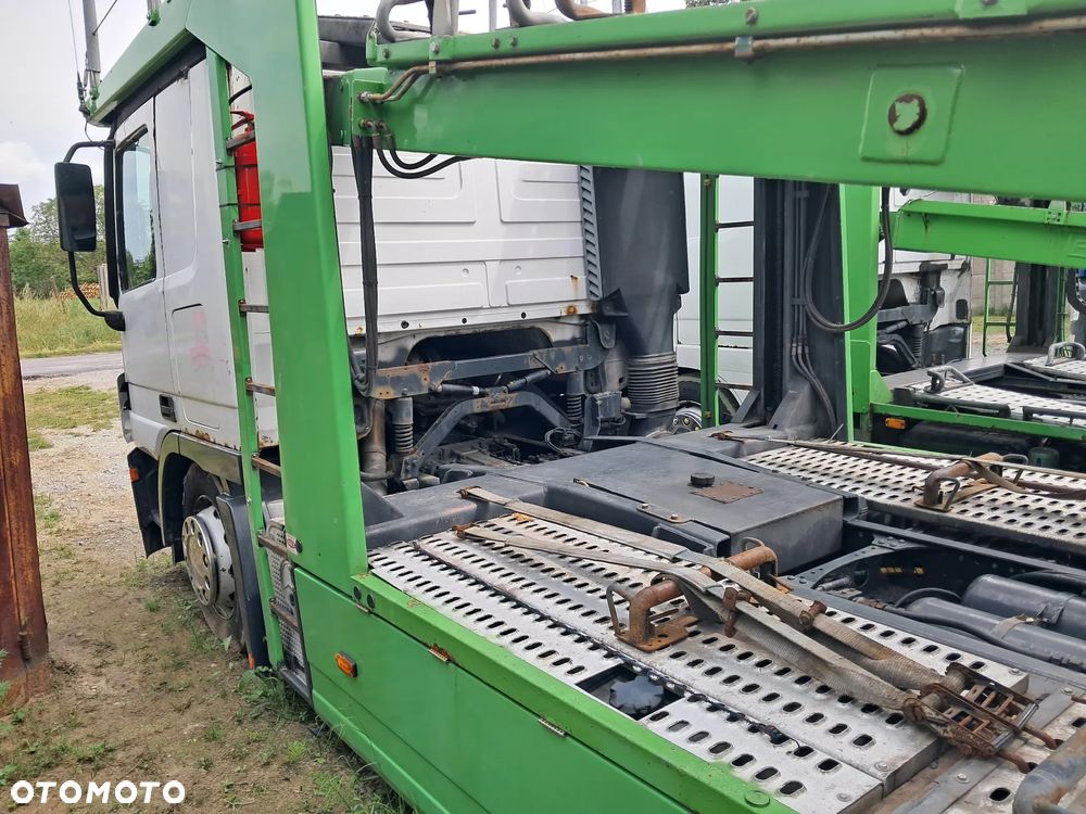 Mercedes-Benz ACTROS - 3