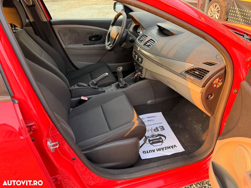 Renault Megane 1.5 dCi Expression - 14