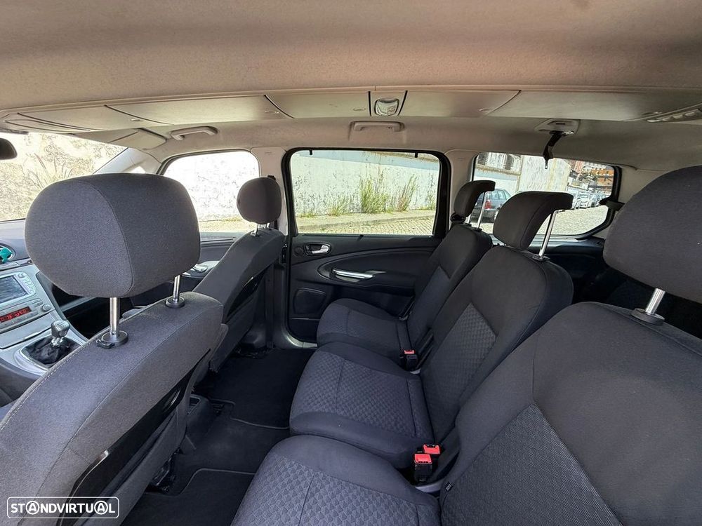 Ford Galaxy 1.8 TDCi Titanium - 11