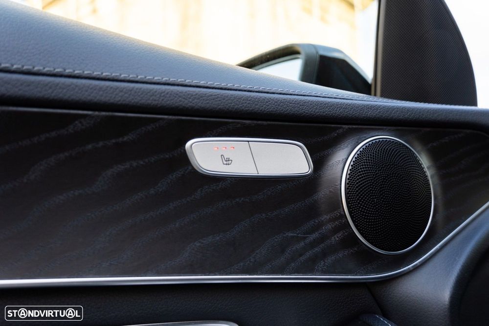 Mercedes-Benz GLC 220 d 4Matic 9G-TRONIC AMG Line - 47