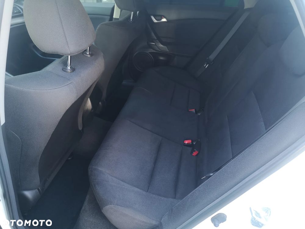 Honda Accord 2.0 Lifestyle - 24