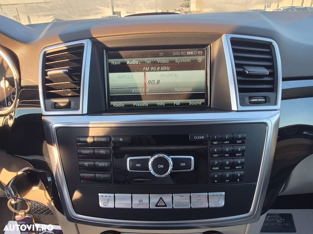 Mercedes-Benz ML - 14