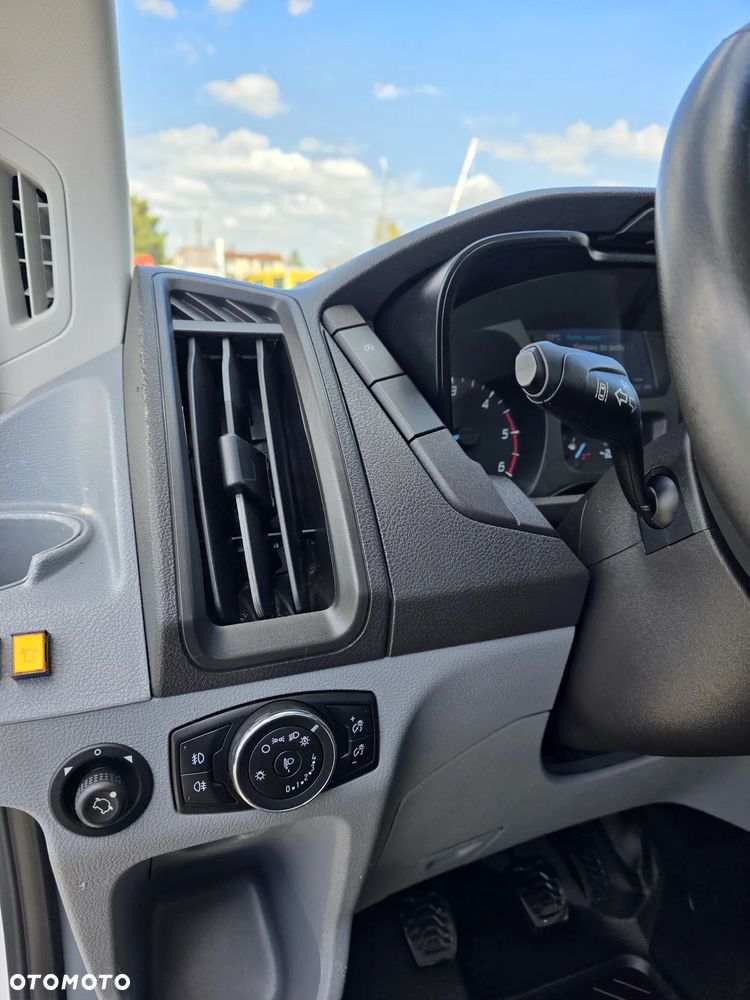 Ford TRANSIT 2,0 TDCI 170 KONNA DOKA BRYGADÓWKA 7 OSOBOWA 3,1M SKRZYNIA KLIMA WEBASTO LEDY BLIŻNIAKI DO 3,5T GWARANCJA - 16