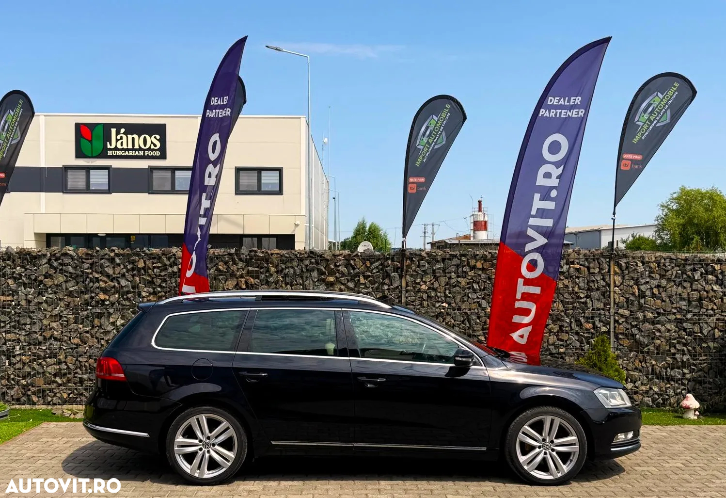 Volkswagen Passat Variant 2.0 TDI BlueMotion Technology Exclusive - 16