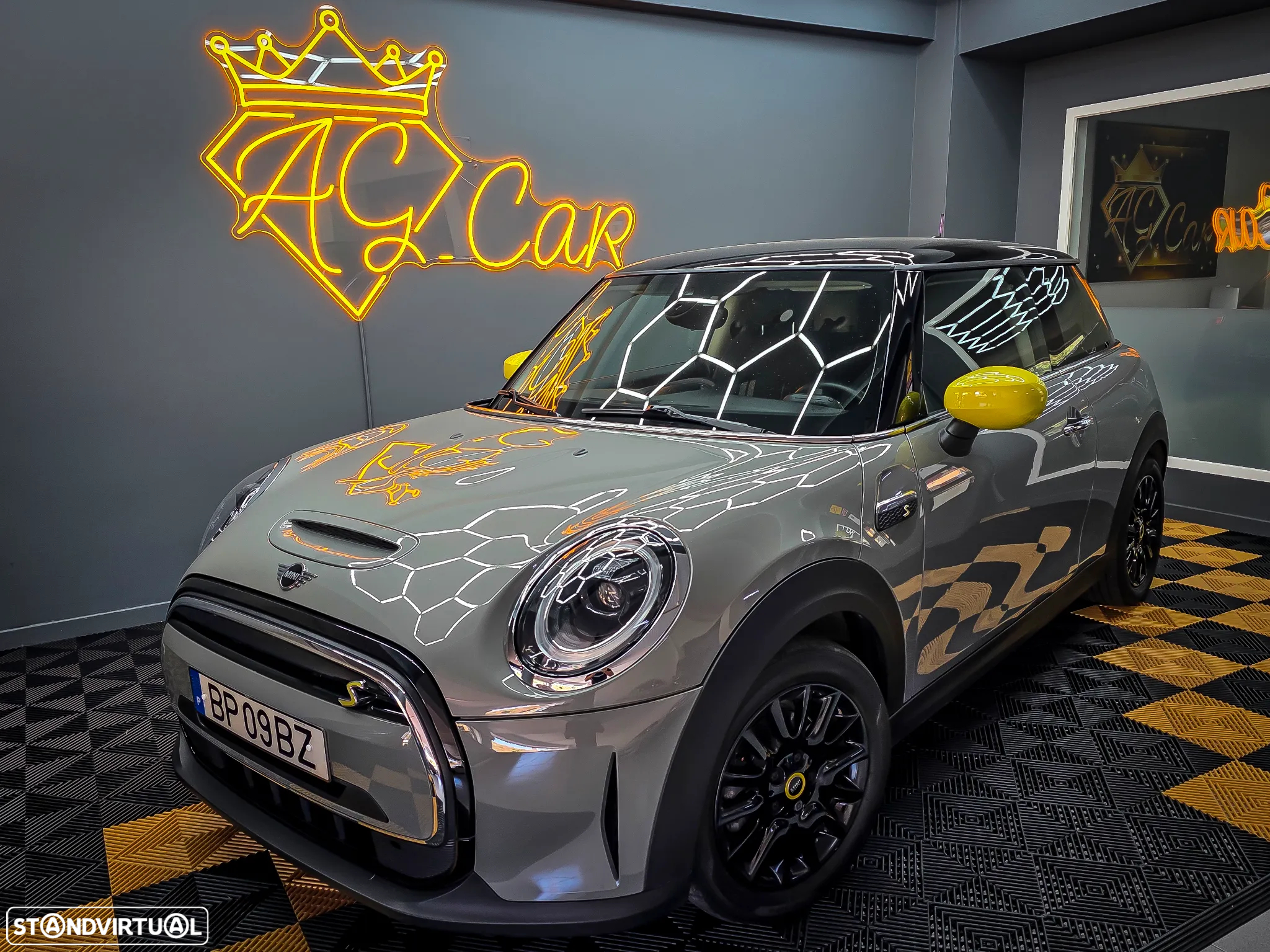 MINI 3 Portas Cooper SE - 2