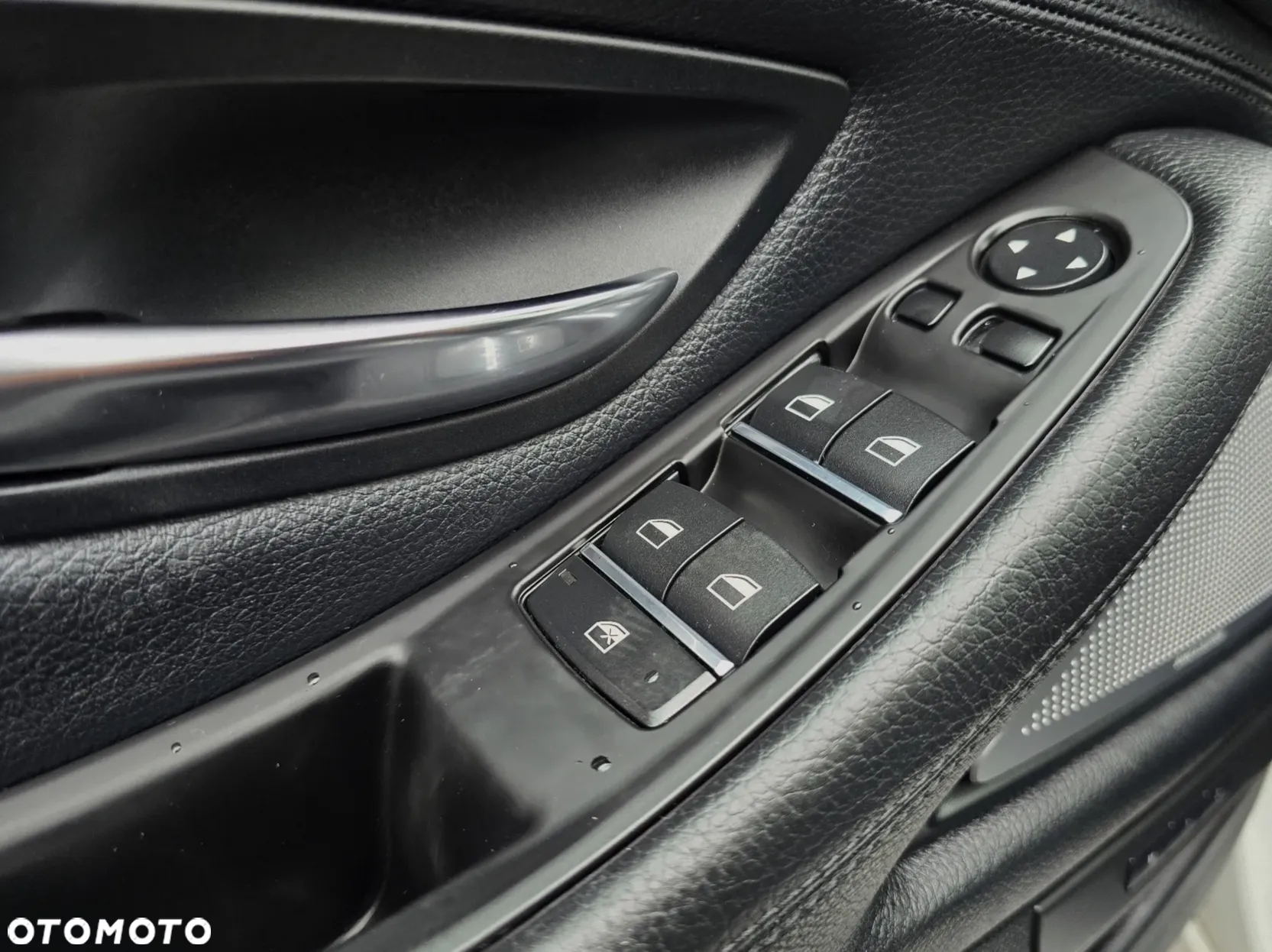 BMW Seria 5 520d xDrive Luxury Line sport - 25