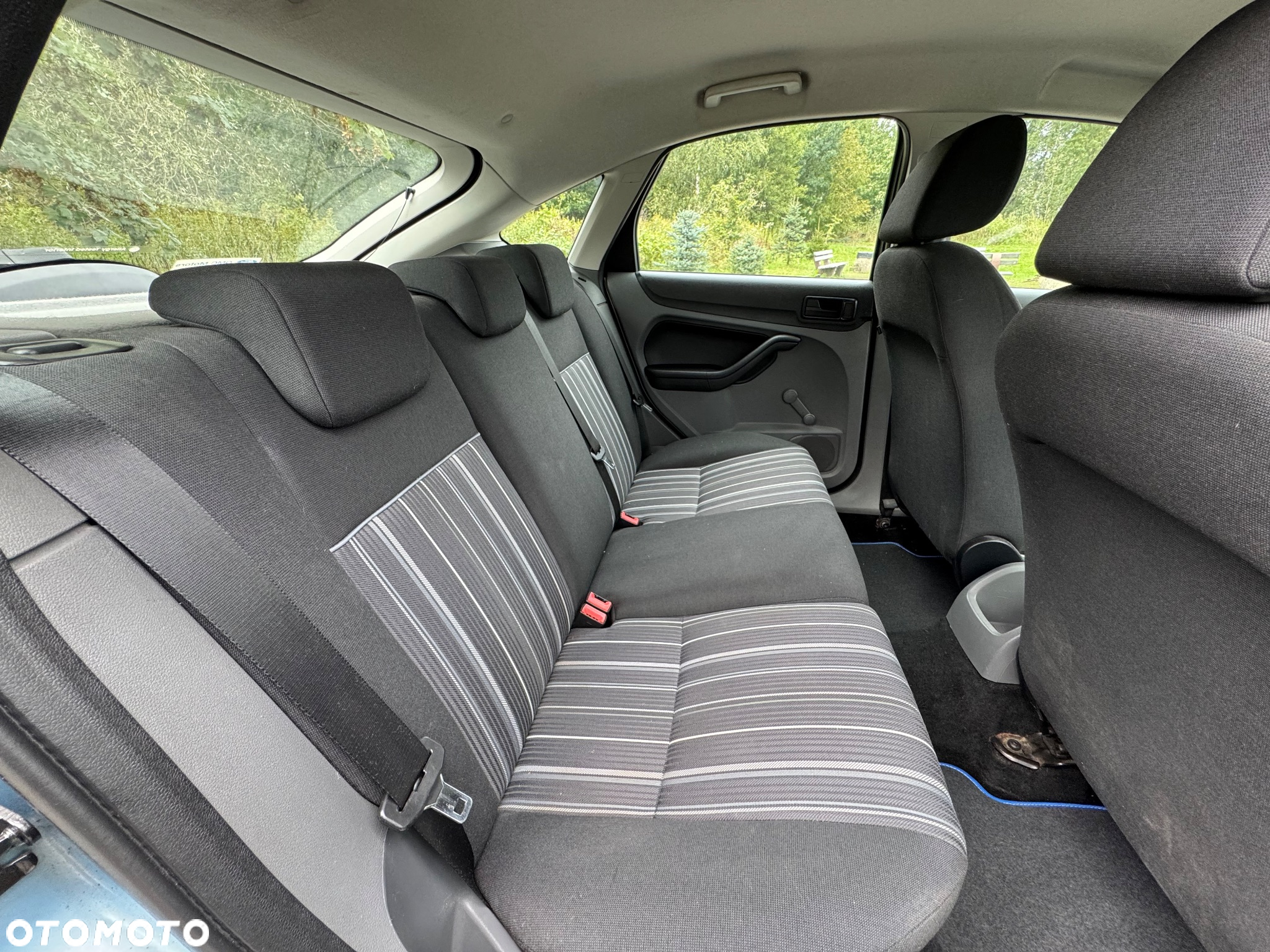 Ford Focus 1.6 Ambiente - 14
