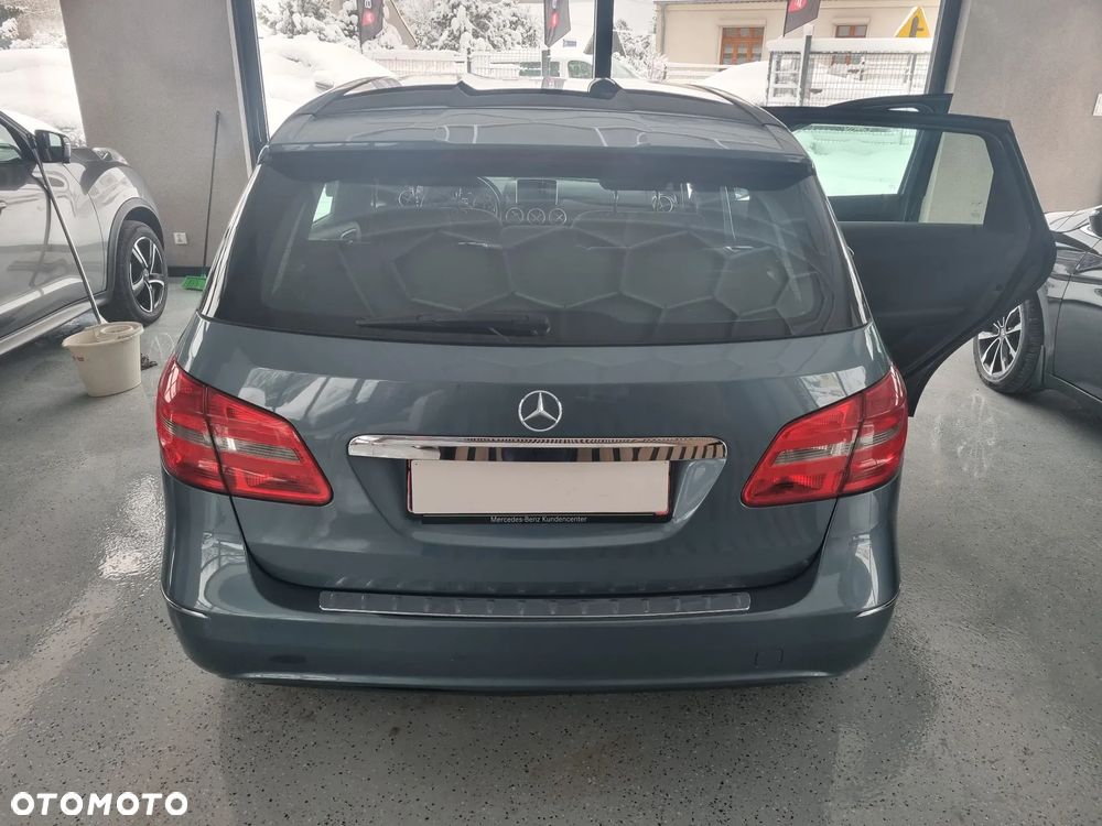 Mercedes-Benz Klasa B 180 CDI (BlueEFFICIENCY) 7G-DCT - 19