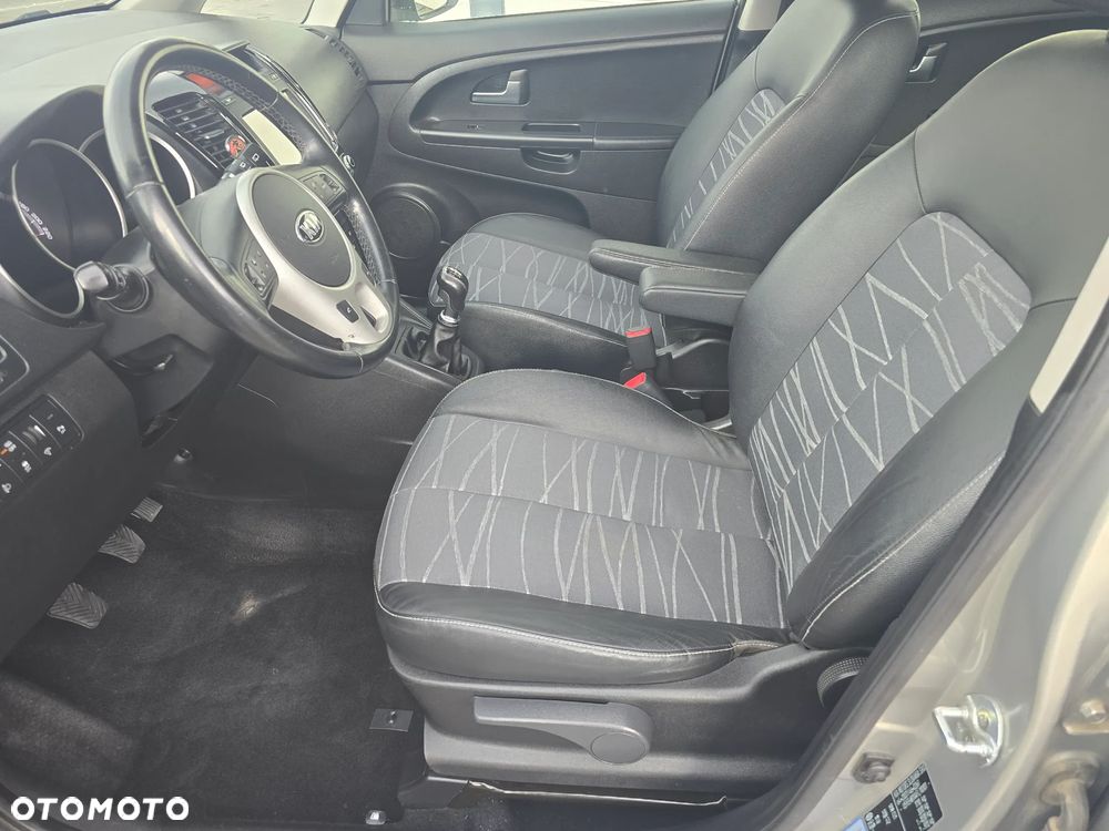 Kia Venga 1.4 CVVT Business Line - 7