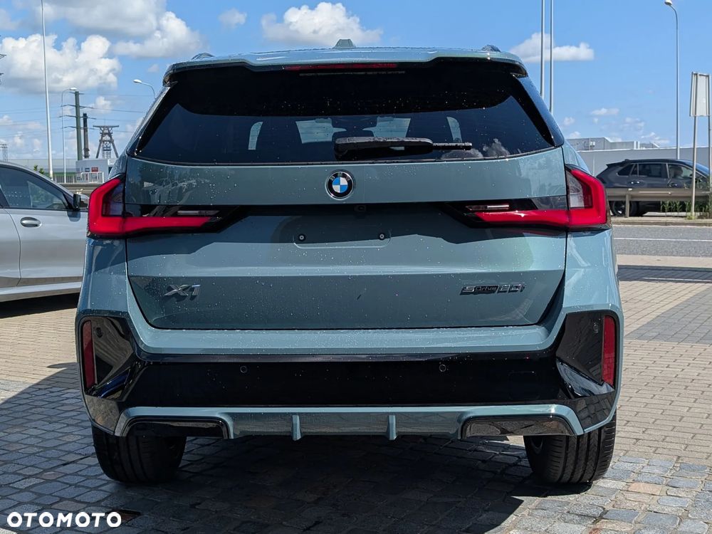 BMW X1 sDrive20i mHEV - 6