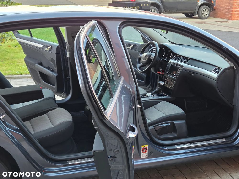Skoda Superb 1.8 TSI DSG Ambition - 20