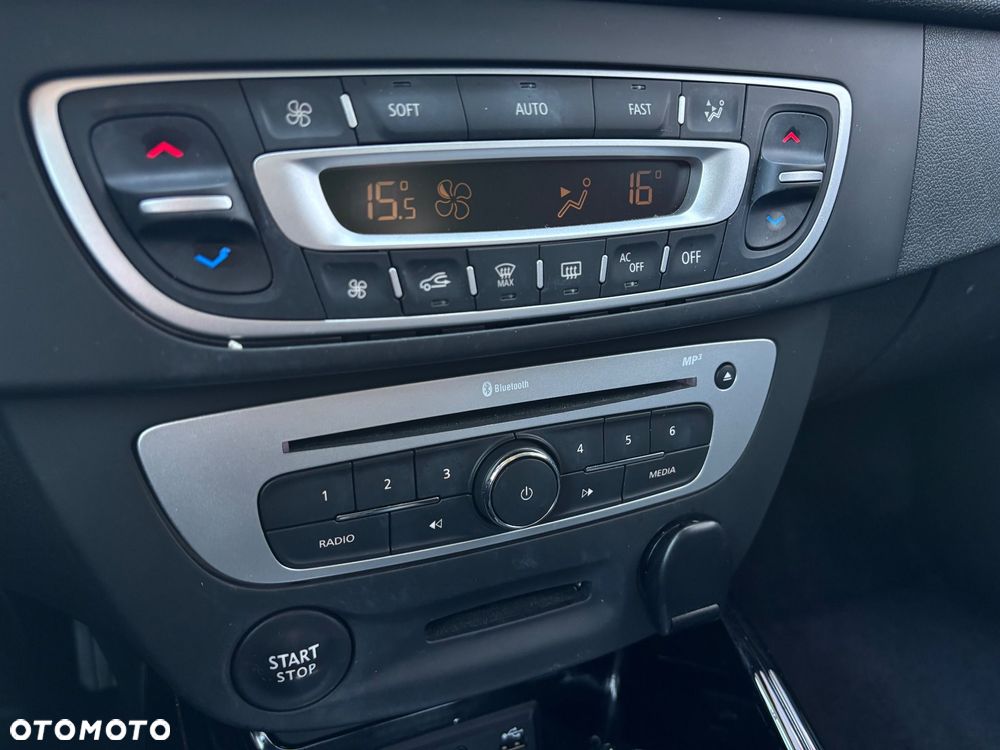 Renault Megane ENERGY TCe 130 BOSE EDITION - 24