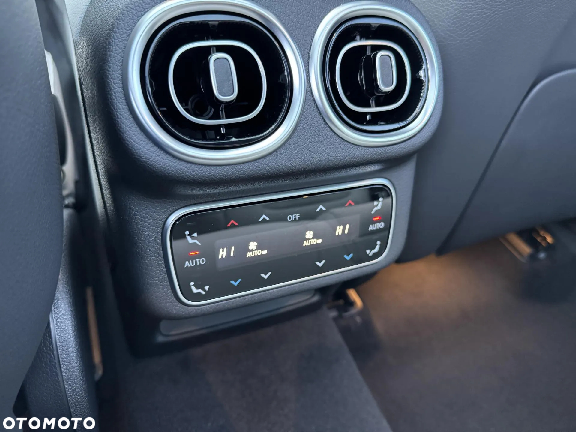 Mercedes-Benz GLC 300 4-Matic - 20
