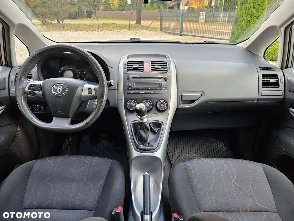 Toyota Auris 1.33 VVT-i Life - 11