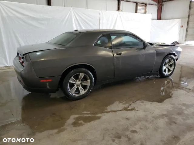 Dodge Challenger Automatik SXT Plus - 2