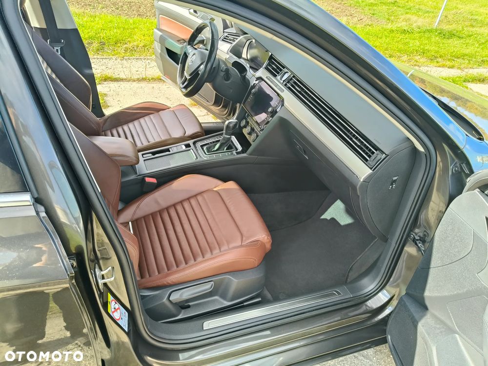 Volkswagen Passat 2.0 TDI Bi-Turbo BMT 4Mot Highline DSG - 18