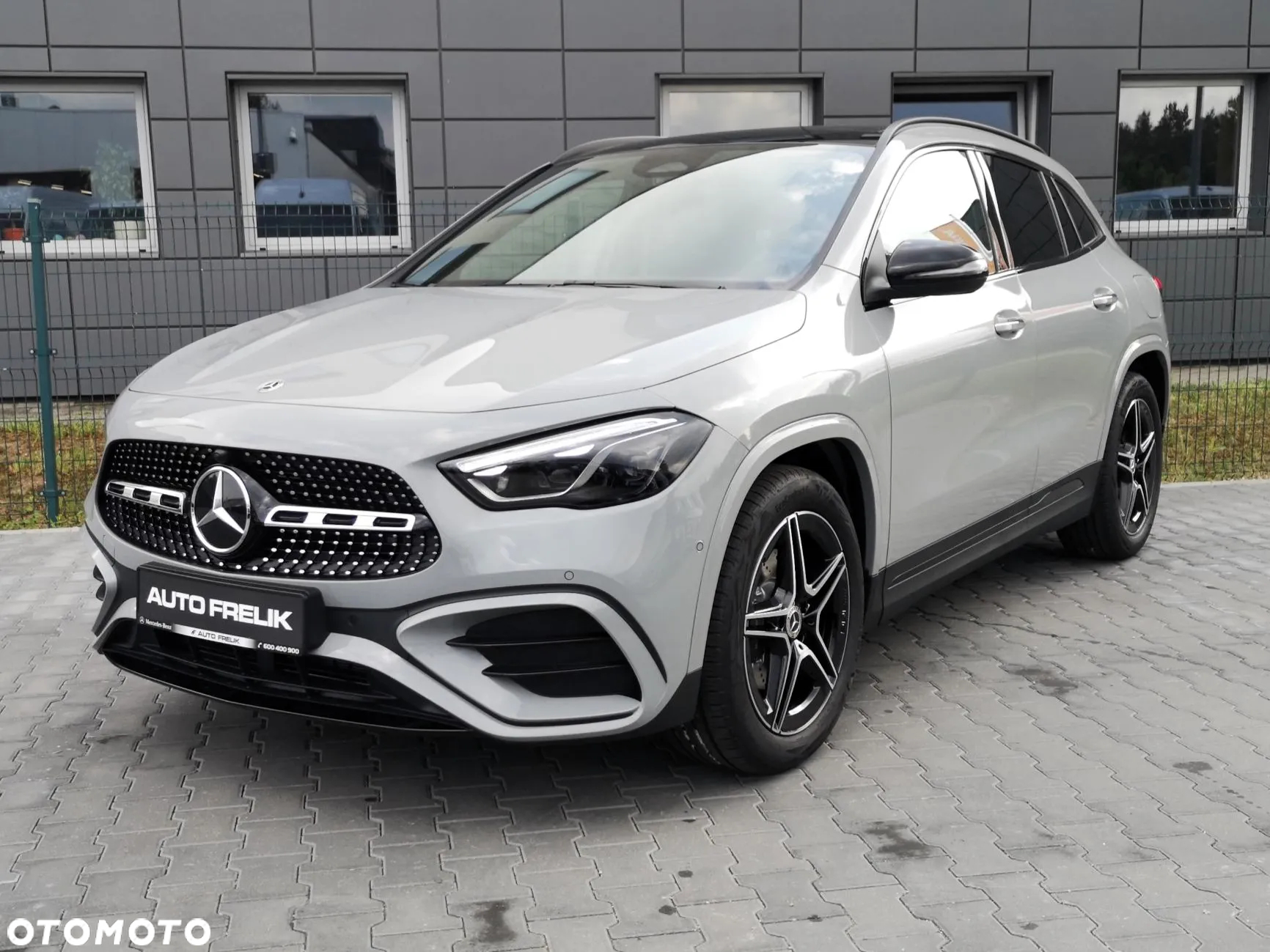 Mercedes-Benz GLA 200 AMG Line - 2