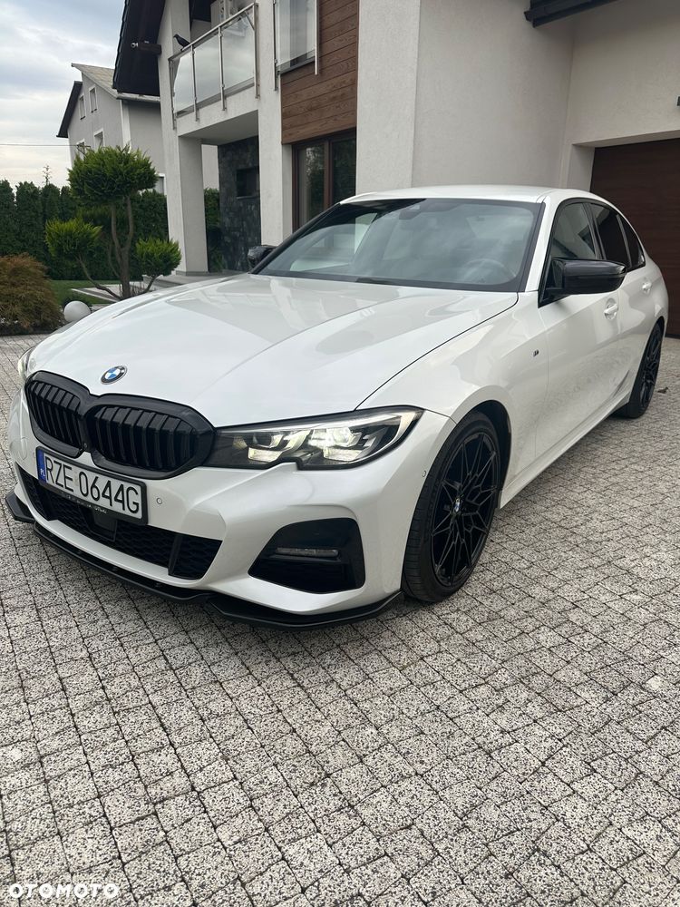 BMW Seria 3 320d M Sport - 9