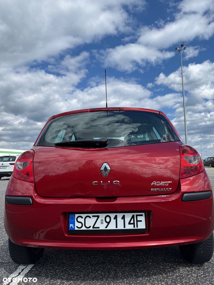 Renault Clio 1.2 16V Expression - 13