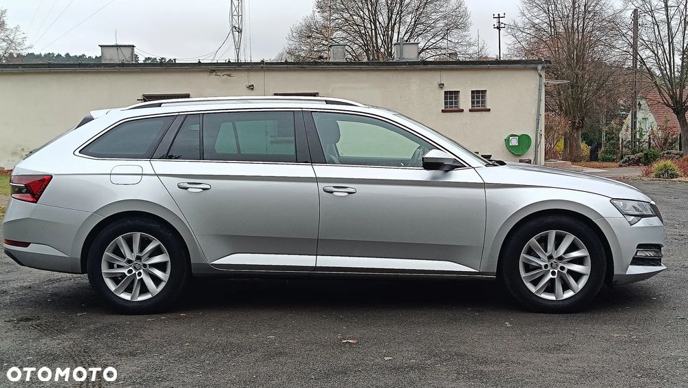 Skoda Superb 2.0 TDI DSG Premium Edition - 3