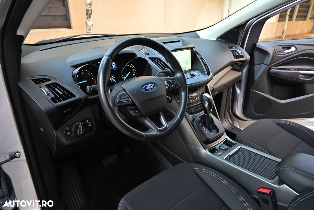 Ford Kuga 2.0 TDCi 4WD Powershift Titanium - 19