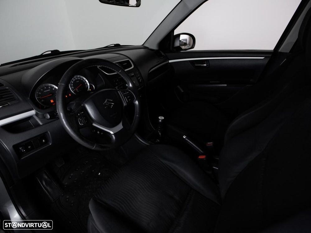 Suzuki Swift - 6