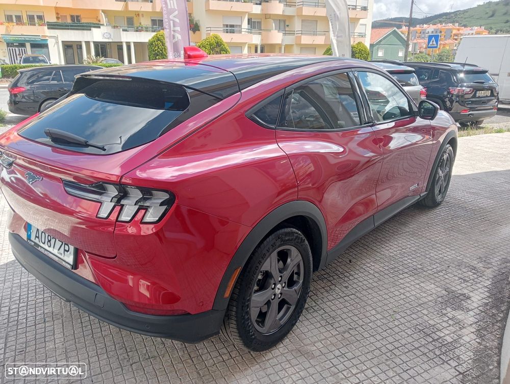 Ford Mustang Mach-E Alargada - 11