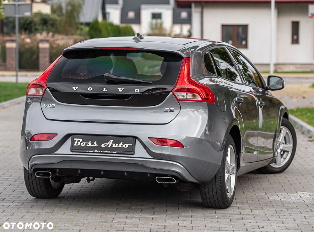 Volvo V40 D2 Momentum - 12