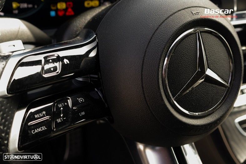 Mercedes-Benz E 300 de AMG Line - 34