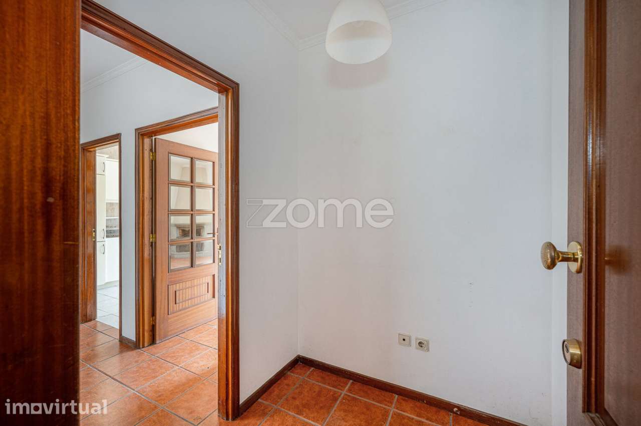 APARTAMENTO T2 PENAFIEL C/ 2 VARANDAS E LUGAR DE GARAGEM - Grande imagem: 5/30