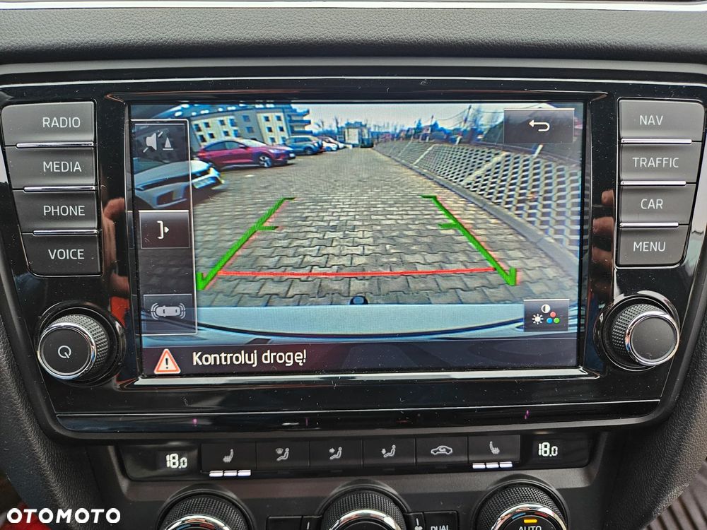 Skoda Octavia 2.0 TSI RS - 11