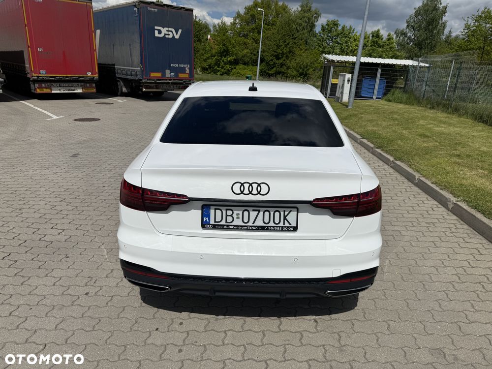 Audi A4 2022 photo 4