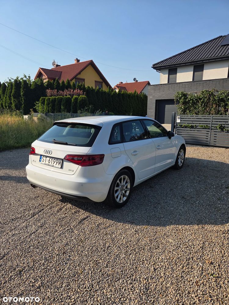 Audi A3 Sportback - 6