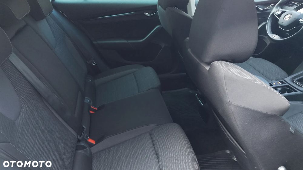 Skoda Octavia 2.0 TDI Ambition - 22